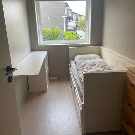 Cozy Near Stavanger Airport * Sola